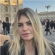 Laureanda in lettere moderne